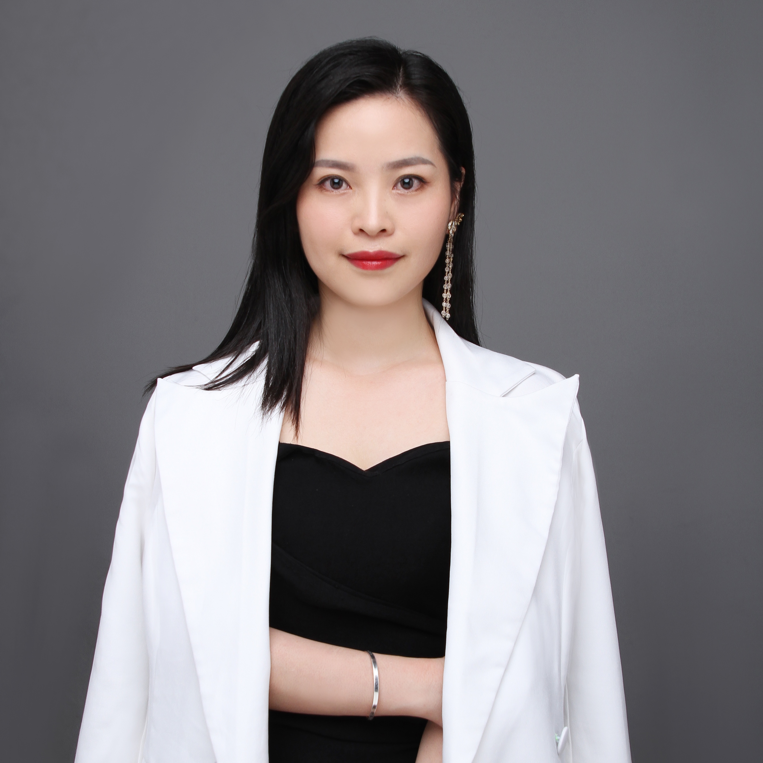 李国玲